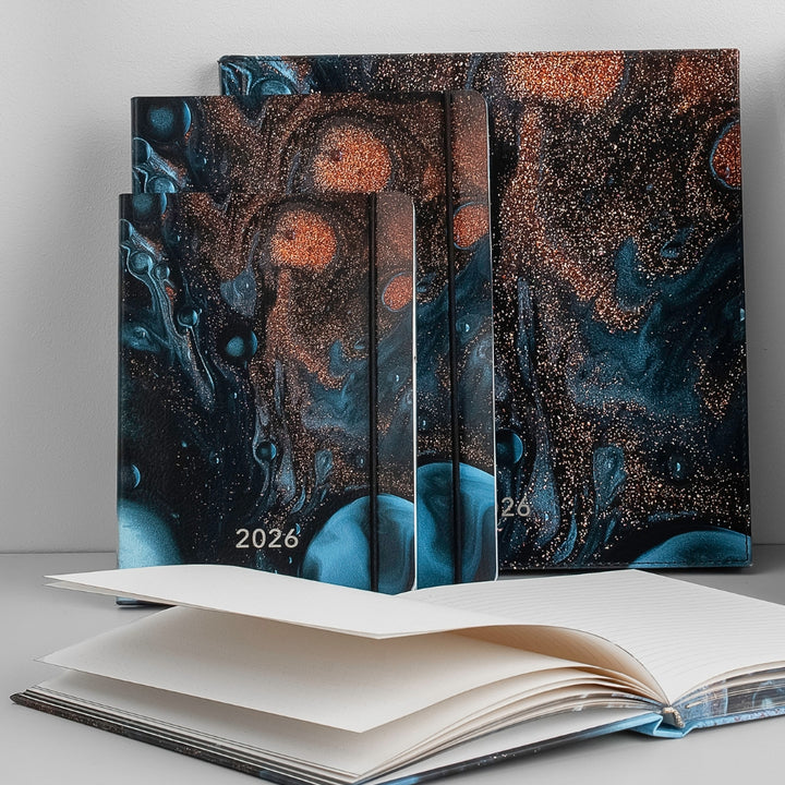 Darbo knyga minkštu viršeliu su gumele - Saturnas